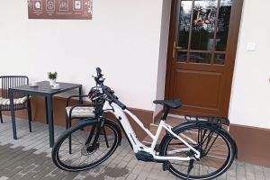 Hegyi Élmény és Szolgáltató Központ
